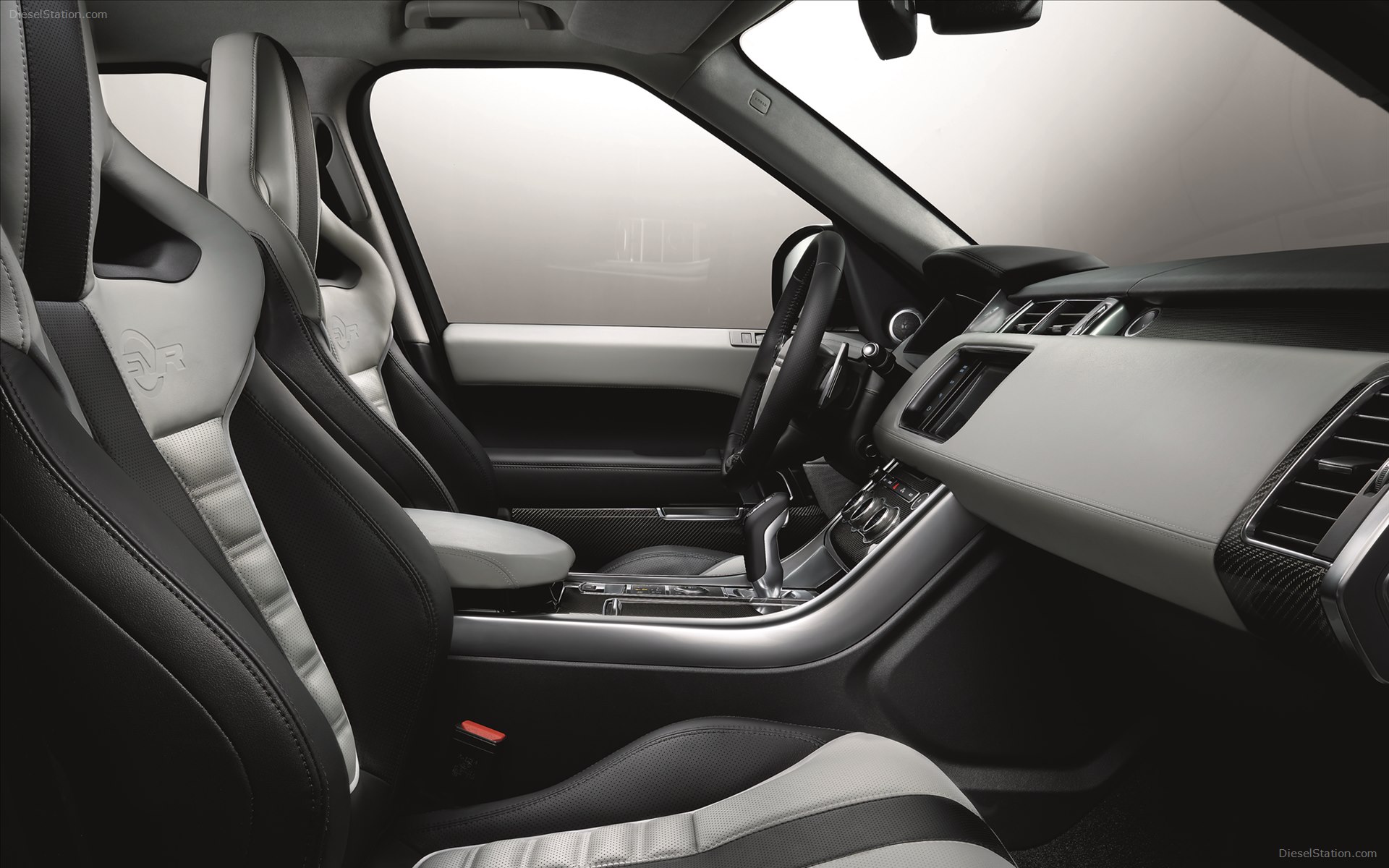 Land Rover Range Rover Sport SVR 2015